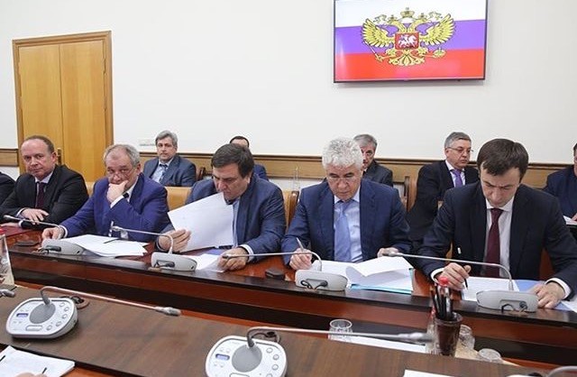 При участии врио министра финансов РД обсудили актуальные проблемы Махачкалы 