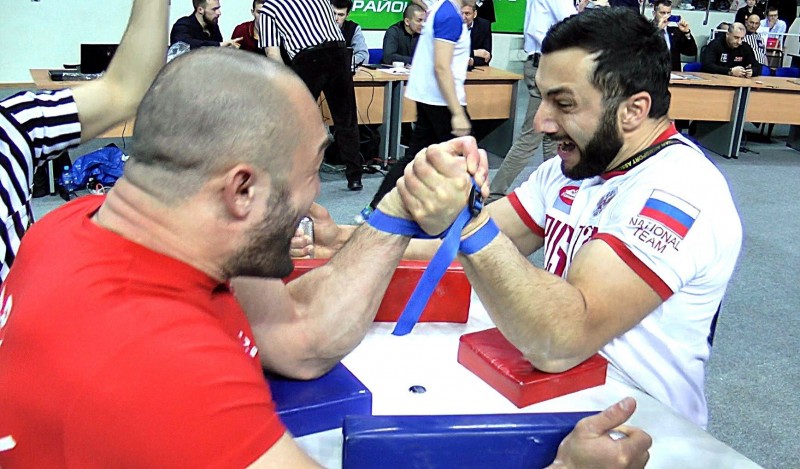 Дагестан стал лучшим по армрестлингу среди слабовидящих на чемпионате России