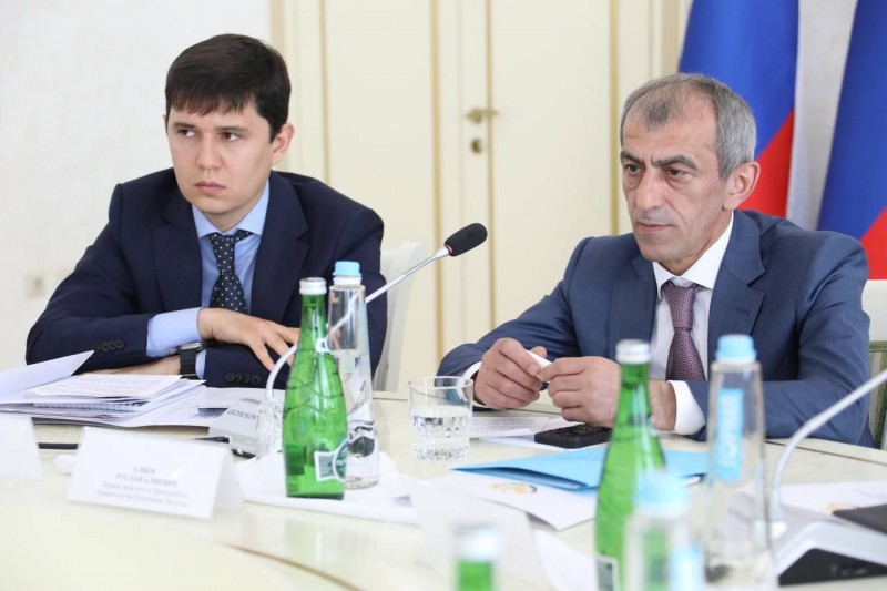 Руководитель республиканского Минфина Шамиль Дабишев принял участие в семинаре для специалистов контрактной системы