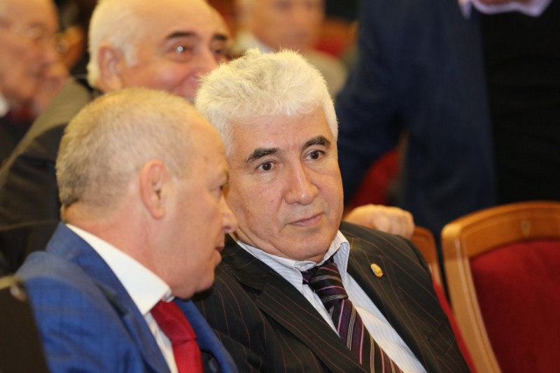 Владимир Васильев: «Поручаю предусмотреть в бюджете текущего года не менее 300 млн рублей для обеспечения жильем инвалидов»