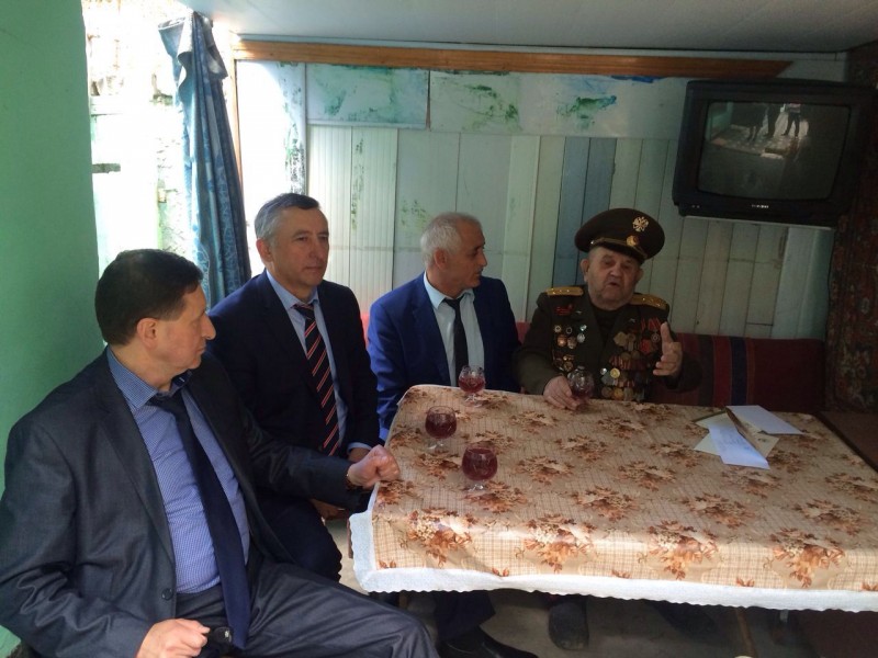 МИНИСТР  БИЛАЛ  ДЖАХБАРОВ  ПОЗДРАВИЛ  ВЕТЕРАНОВ ВОВ  С ДНЕМ ПОБЕДЫ