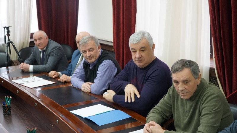 Юнус Саадуев выслушал проблемы дахадаевцев