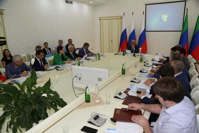 В Правительстве Дагестана обсудили актуальные вопросы развития республики
