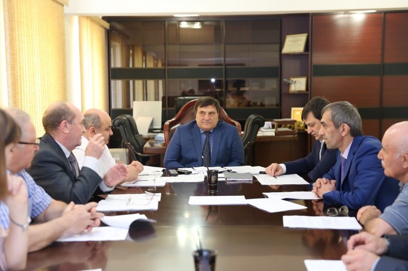 Руслан Алиев принял участие в заседании Наблюдательного Совета НКО "Фонд развития промышленности РД"