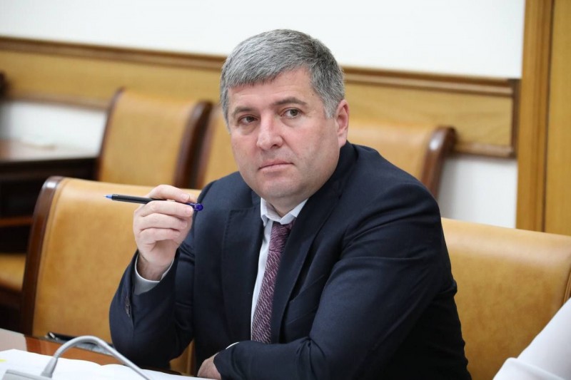 Шамиль Дабишев прокомментировал выступление премьер-министра республики Абдулмуслима Абдулмуслимова Народному Собранию