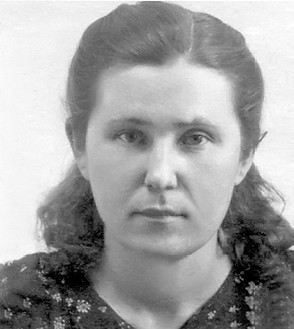 Дмитриева Валентина Васильевна – начальник отдела Министерства финансов ДАССР