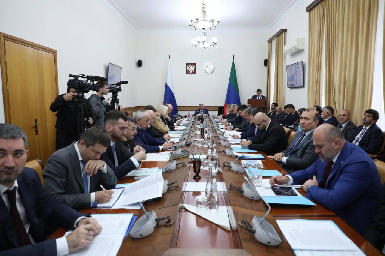 Шамиль Дабишев представил проект республиканского бюджета на 2026-2028 годы